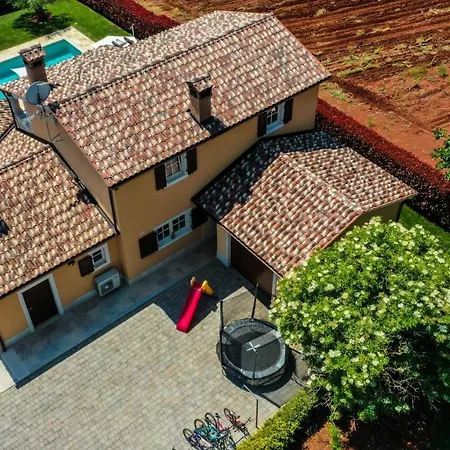 Elizabet Kaštelir